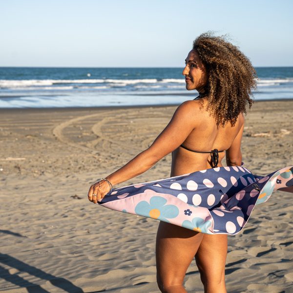 Blooming Blossom Travel Towel - Image 5